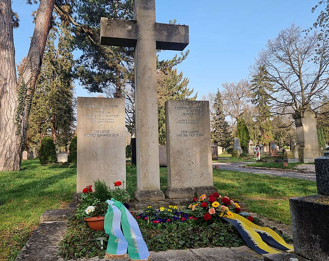 Grabstelle Graf Zeppelin auf dem Pragfriedhof Stuttgart